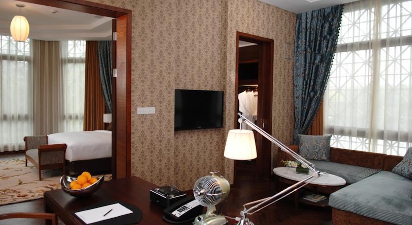 Fondney Hotel Shanghai Necc Hongqiao Airport T2 Екстериор снимка